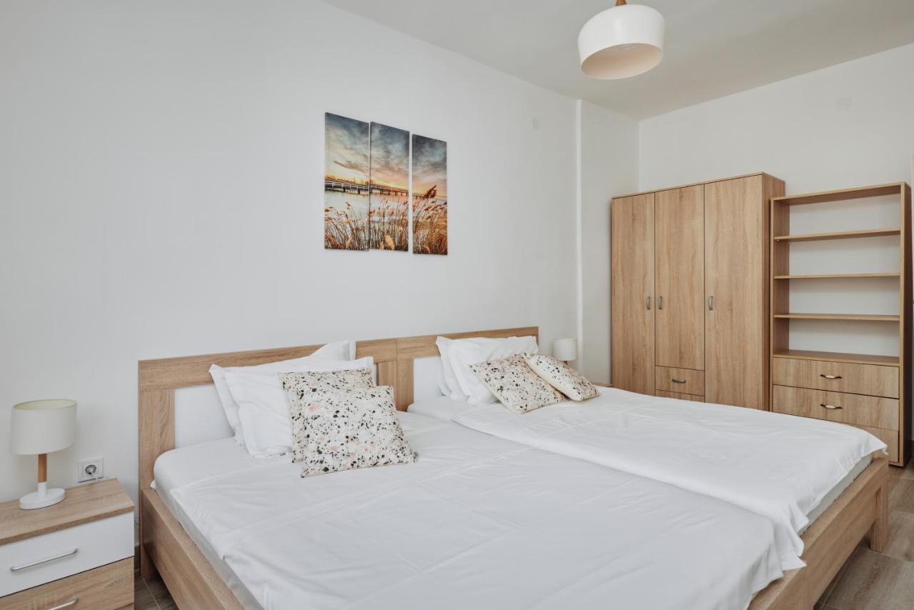 Apartment Plagenti With Sea View Cattaro Esterno foto